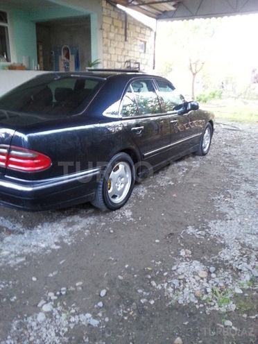 Mercedes E 270 1999, 200,000 km - 2.7 l - Ağdam