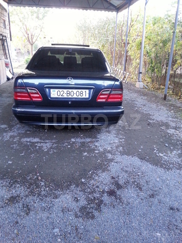Mercedes E 270 1999, 200,000 km - 2.7 l - Ağdam