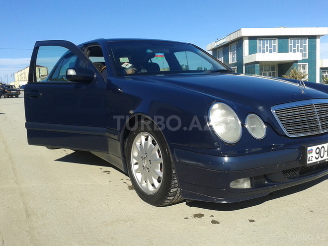 Mercedes E 200 2000, 239,900 km - 2.0 л - Bakı