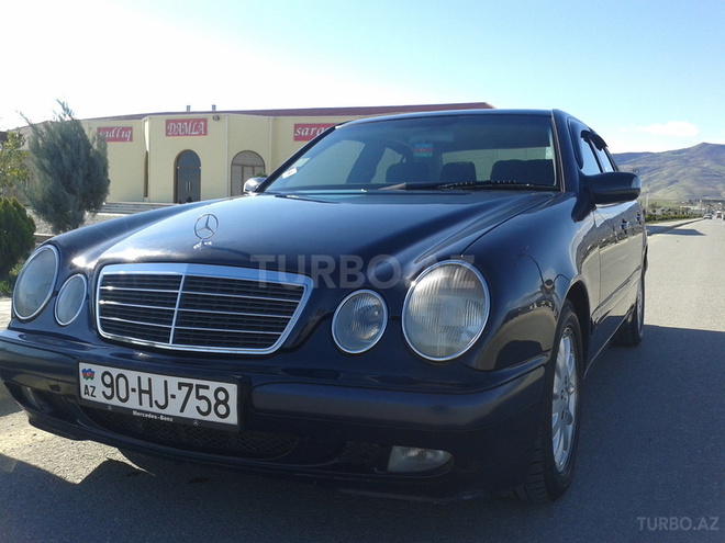 Mercedes E 200 2000, 239,900 km - 2.0 л - Bakı