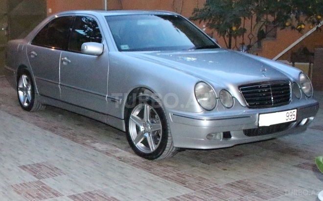 Mercedes E 280 2000, 195,000 km - 2.8 л - Bakı