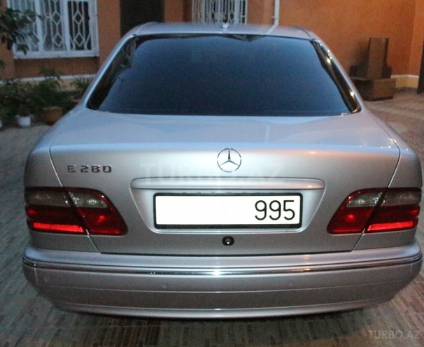 Mercedes E 280 2000, 195,000 km - 2.8 л - Bakı