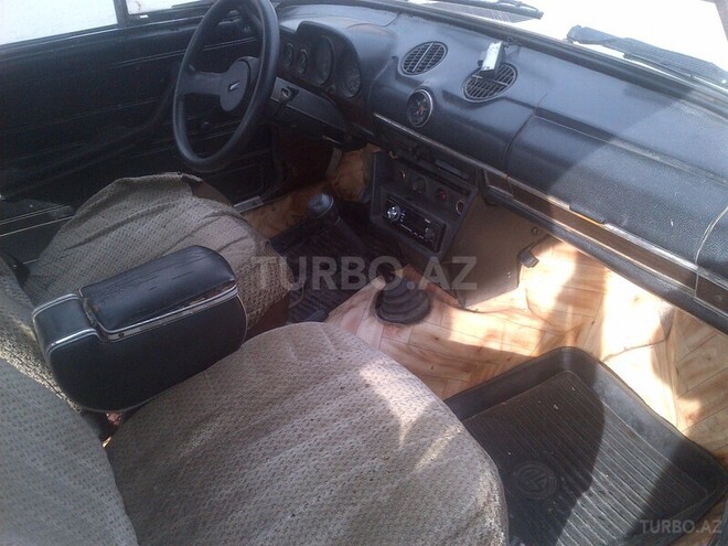 LADA (VAZ) 2106 1984, 240,000 km - 1.6 l - Bakı