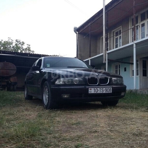 BMW 528 1996, 305,000 km - 2.8 l - Bakı
