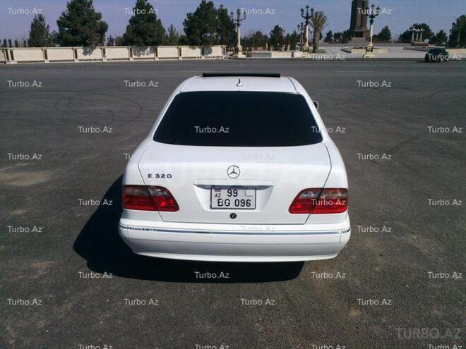 Mercedes E 320 2000, 120,000 km - 3.2 l - Bakı