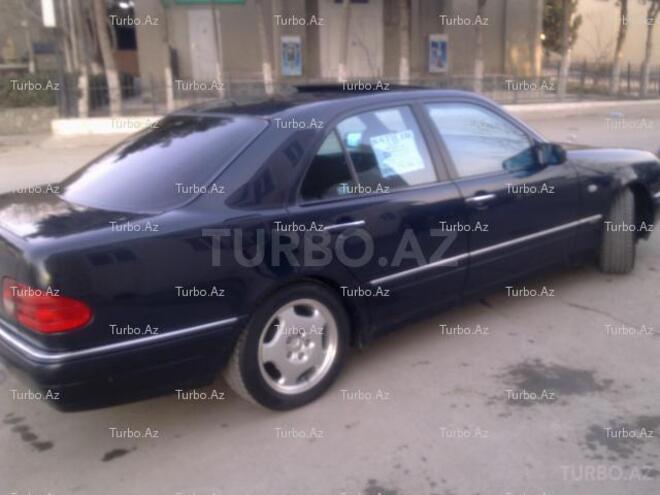 Mercedes E 230 1997, 128,000 km - 2.3 l - Bakı