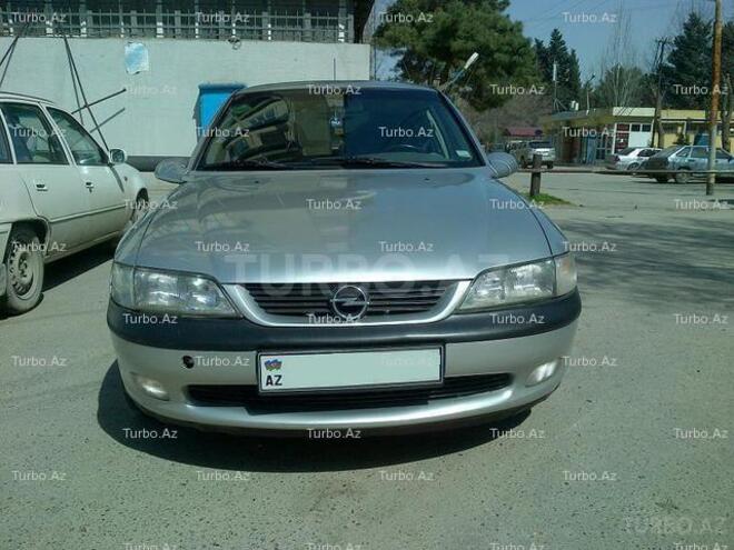 Opel Vectra 1996, 202,500 km - 1.8 л - Bakı