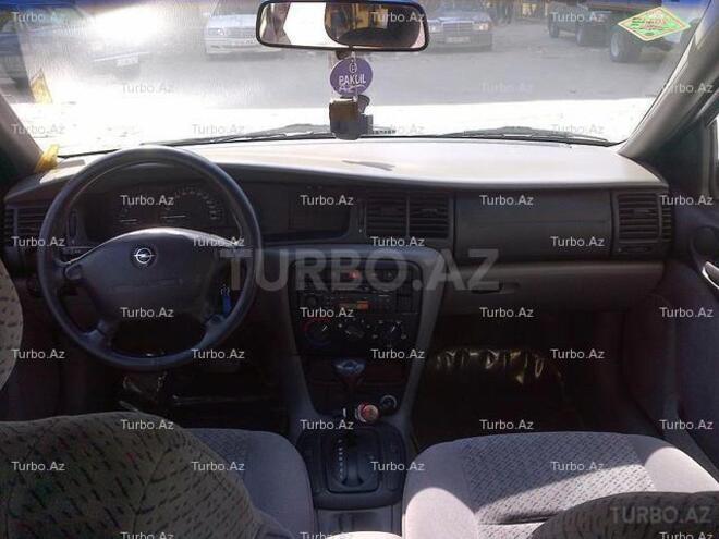 Opel Vectra 1996, 202,500 km - 1.8 л - Bakı
