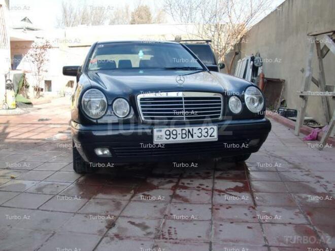 Mercedes E 220 1998, 293,000 km - 2.2 l - Bakı