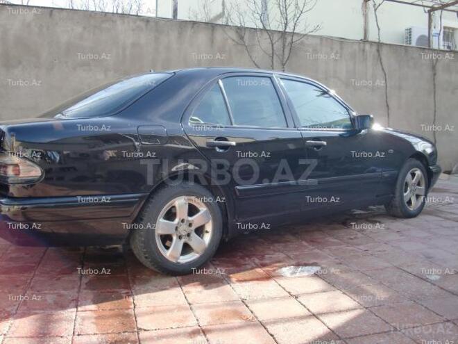 Mercedes E 220 1998, 293,000 km - 2.2 l - Bakı