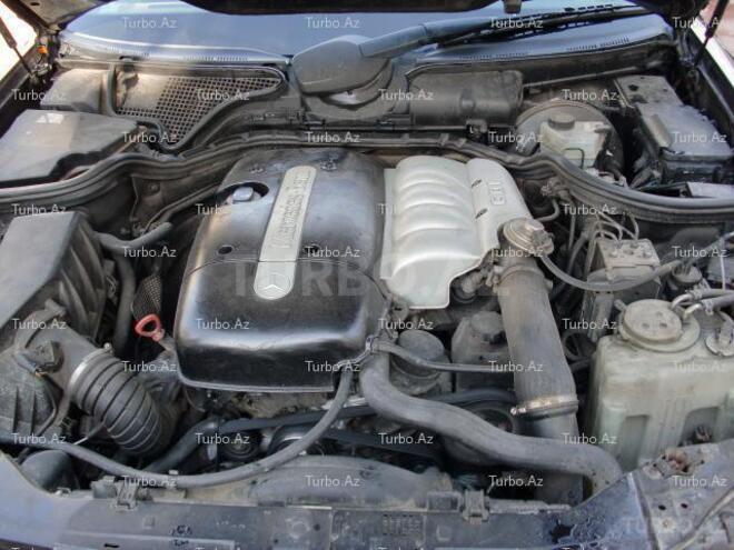Mercedes E 220 1998, 293,000 km - 2.2 l - Bakı