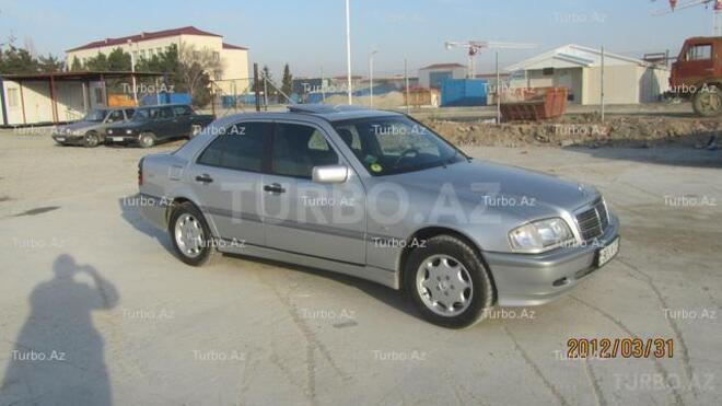 Mercedes C 220 1999, 198,000 km - 2.2 l - Bakı