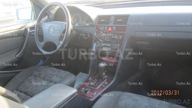 Mercedes C 220 1999, 198,000 km - 2.2 l - Bakı