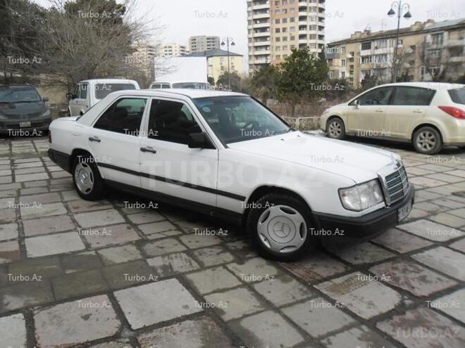 Mercedes E 250 1989, 456,000 km - 2.5 л - Bakı
