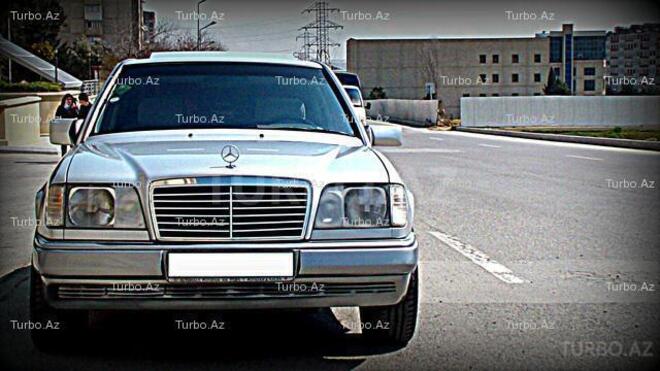 Mercedes E 220 1994, 160,000 km - 2.2 л - Bakı