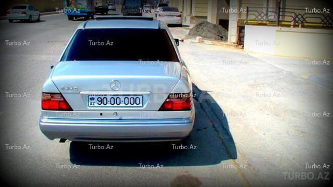 Mercedes E 220 1994, 160,000 km - 2.2 л - Bakı