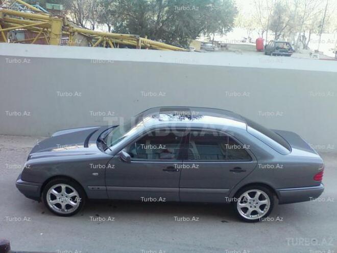 Mercedes E 200 1998, 166,136 km - 2.0 л - Bakı