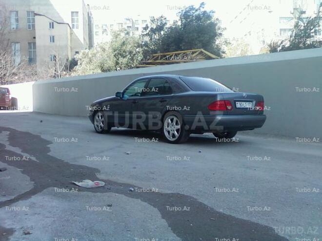 Mercedes E 200 1998, 166,136 km - 2.0 л - Bakı