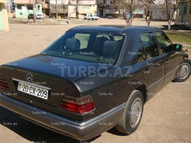 Mercedes E 200 1993, 350,000 km - 2.0 l - Bakı
