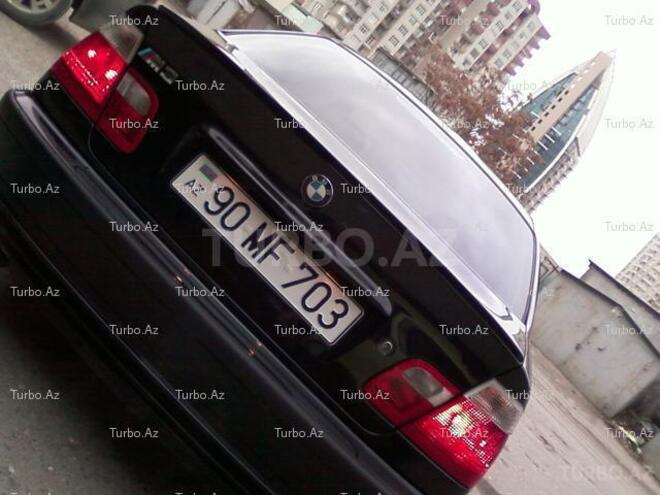 BMW 320 2000, 112,000 km - 2.2 л - Bakı