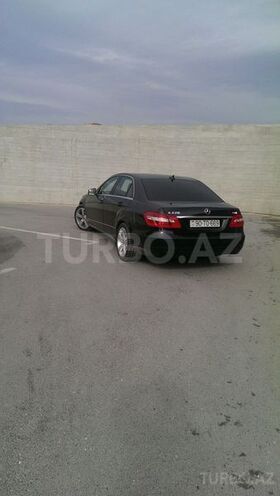 Mercedes E 220 2011, 180,000 km - 2.2 l - Bakı