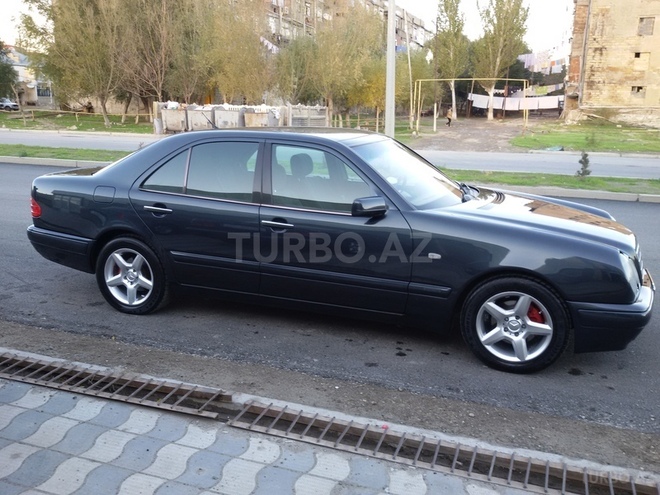 Mercedes E 240 1999, 200 km - 2.4 l - Sumqayıt