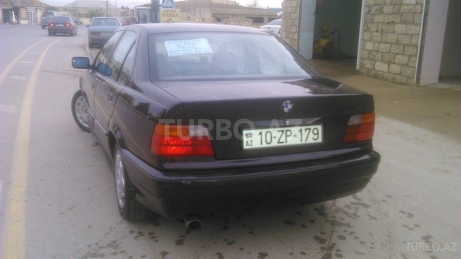 BMW 318 1994, 247,000 km - 1.8 l - Bakı