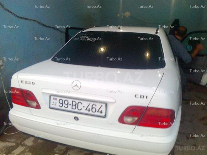 Mercedes E 220 1999, 19,000 km - 2.2 л - Bakı