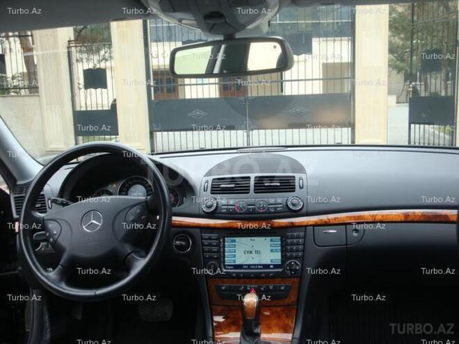 Mercedes E 240 2005, 105,000 km - 2.6 l - Bakı