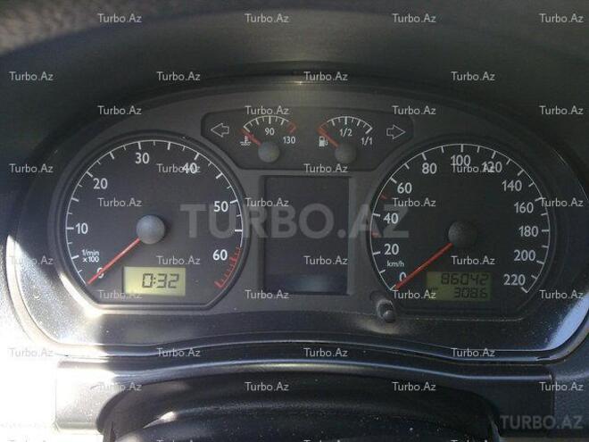 Volkswagen Polo 2003, 85,000 km - 1.4 л - Bakı