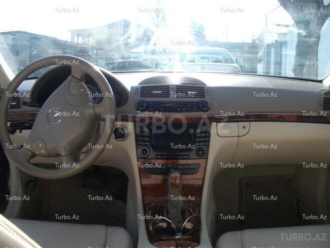 Mercedes E 220 2002, 120,000 km - 2.2 л - Bakı