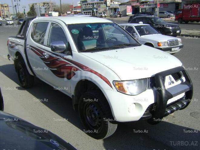 Mitsubishi L200 2008, 91,000 km - 2.5 l - Bakı