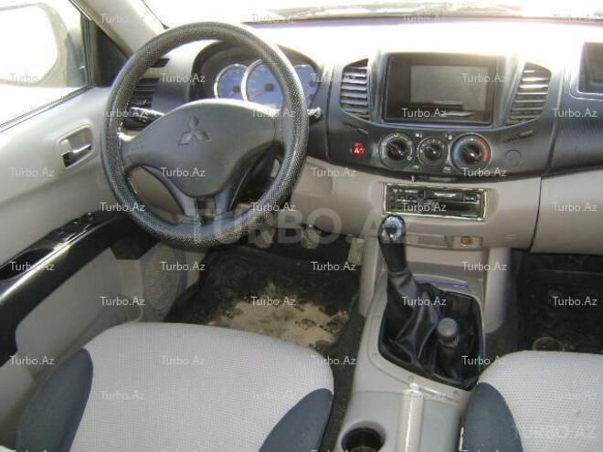 Mitsubishi L200 2008, 91,000 km - 2.5 l - Bakı