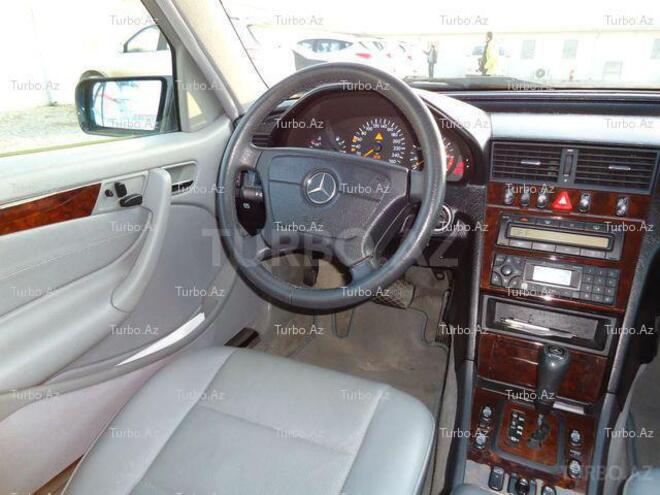 Mercedes C 240 2000, 67,500 km - 2.4 l - Bakı