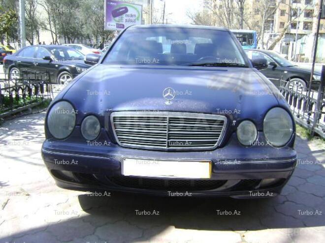 Mercedes E 220 1999, 125,000 km - 2.2 л - Bakı