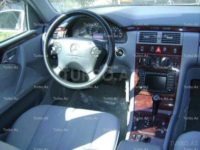Mercedes E 280 1999, 184,000 km - 2.8 l - Bakı