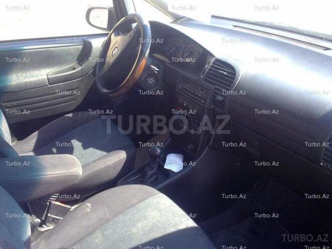 Opel Zafira 2000, 144,000 km - 1.8 л - Bakı