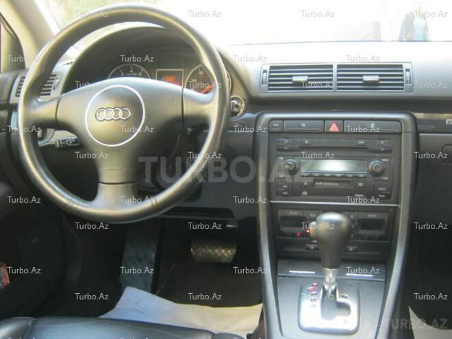 Audi A4 2002, 30,000 km - 1.8 l - Bakı