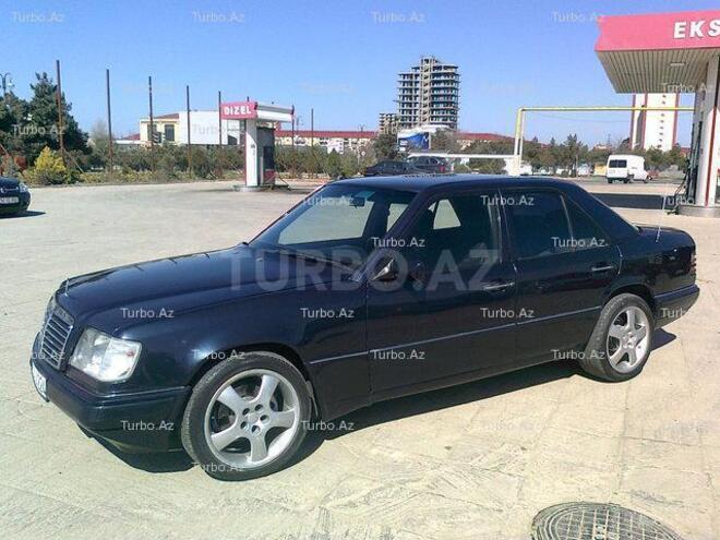 Mercedes E 220 1995, 280,000 km - 2.2 l - Bakı