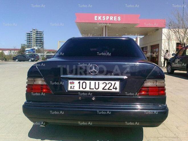 Mercedes E 220 1995, 280,000 km - 2.2 l - Bakı