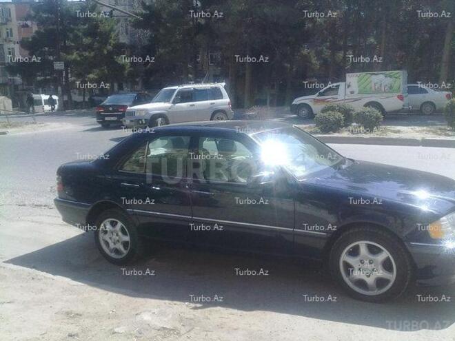 Mercedes C 230 1997, 140,000 km - 2.3 l - Bakı