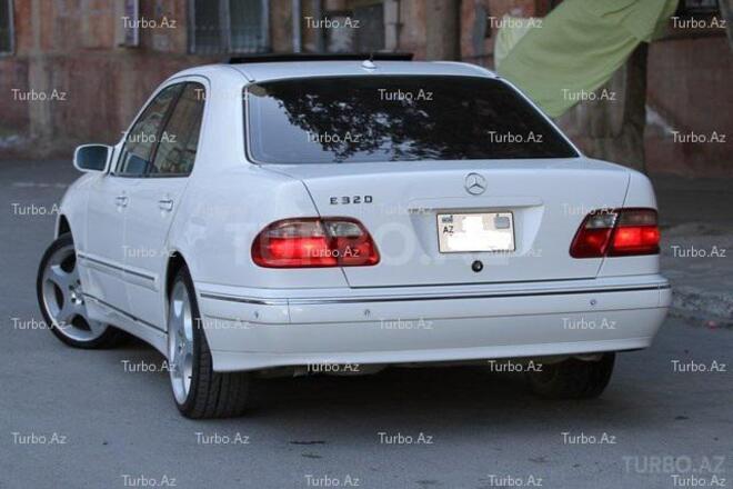 Mercedes E 320 2000, 179,000 km - 3.2 l - Bakı