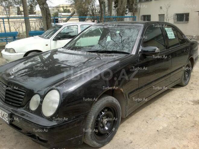 Mercedes E 220 2002, 280,000 km - 2.2 л - Bakı