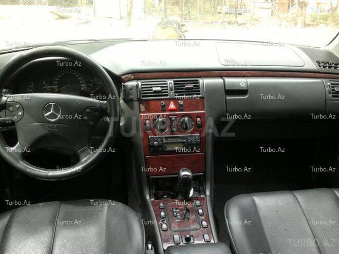 Mercedes E 220 2002, 280,000 km - 2.2 л - Bakı