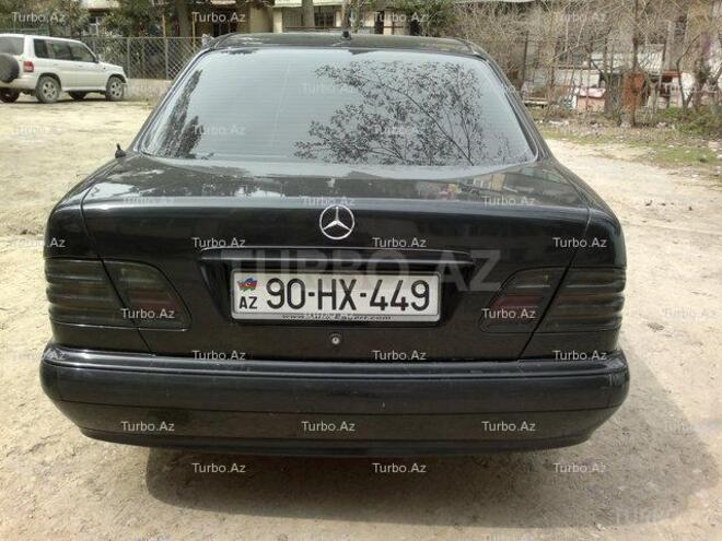 Mercedes E 220 2002, 280,000 km - 2.2 л - Bakı