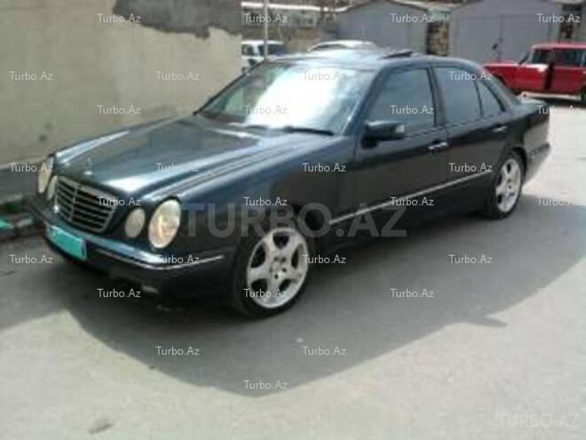 Mercedes E 320 1999, 150,000 km - 3.2 l - Bakı