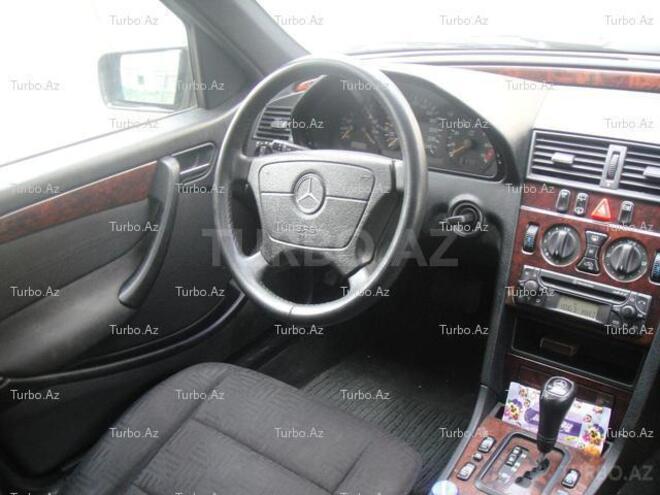 Mercedes C 180 2000, 246,000 km - 1.8 l - Bakı