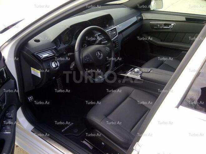 Mercedes E 350 2010, 37,000 km - 3.5 l - Bakı