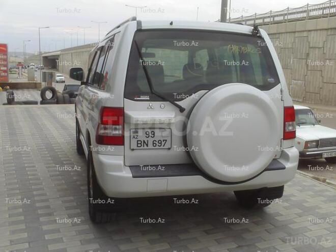 Mitsubishi Pajero io 2002, 112,000 km - 2.0 l - Bakı