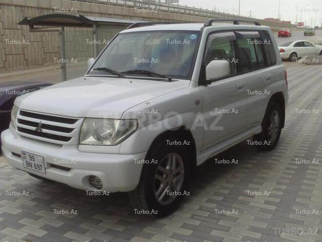 Mitsubishi Pajero io 2002, 112,000 km - 2.0 l - Bakı